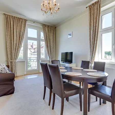 Lion - Neptun Appartement *